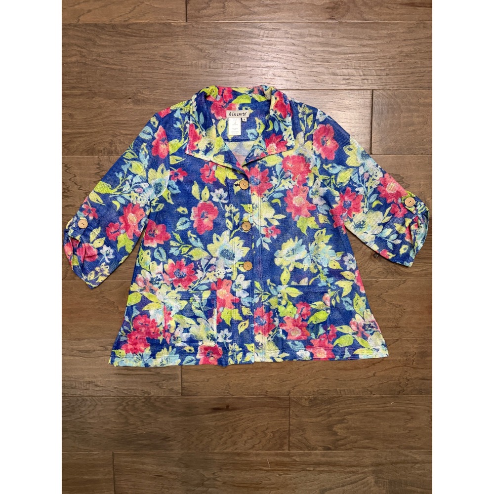 À la carte Button Up Shirt Womens M Blue Floral Polyester Mesh Roll Tab Casual